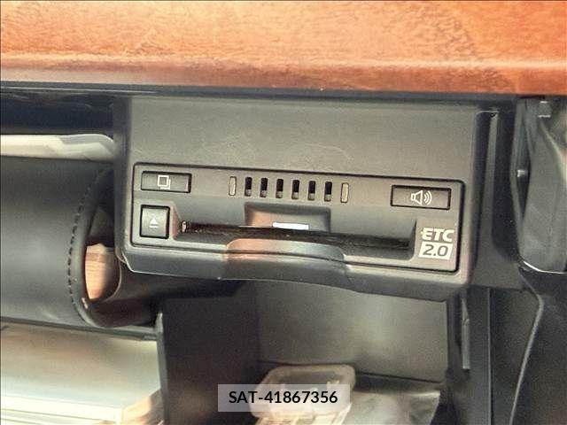 Lexus CT 2018-05 8208339-15