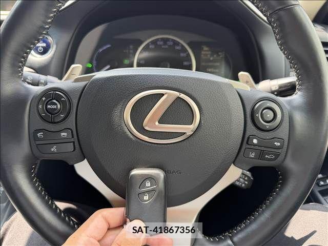 Lexus CT 2018-05 8208339-17
