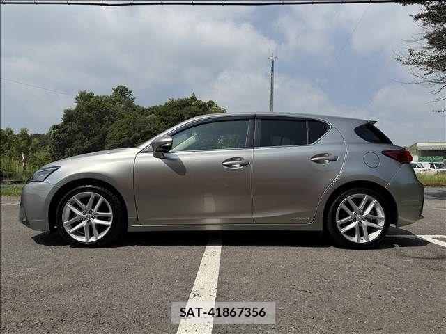 Lexus CT 2018-05 8208339-5