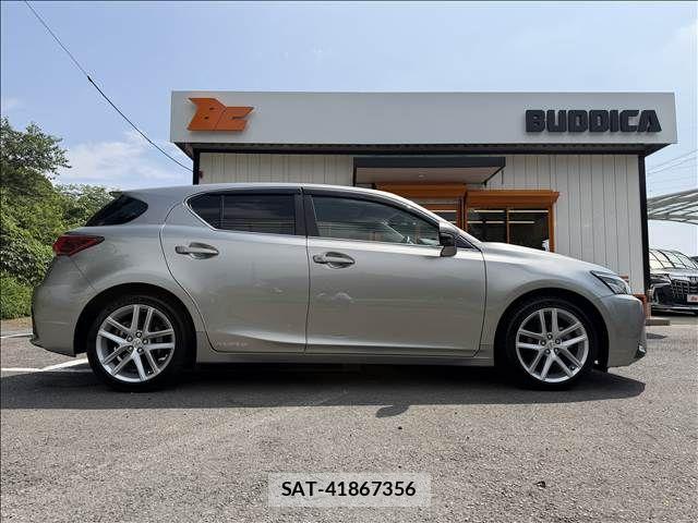 Lexus CT 2018-05 8208339-6