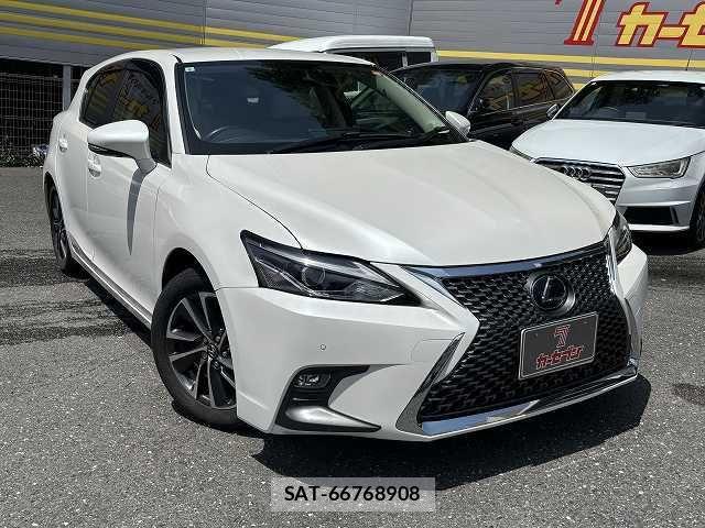Lexus CT 2017-09 8208341-0