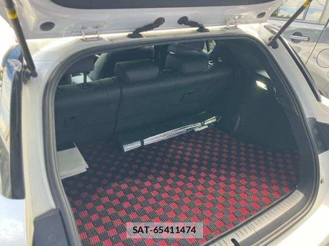 Lexus CT 2011-10 8230599-11