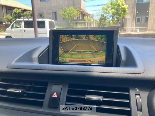 Lexus CT 2012-07 8230598-21