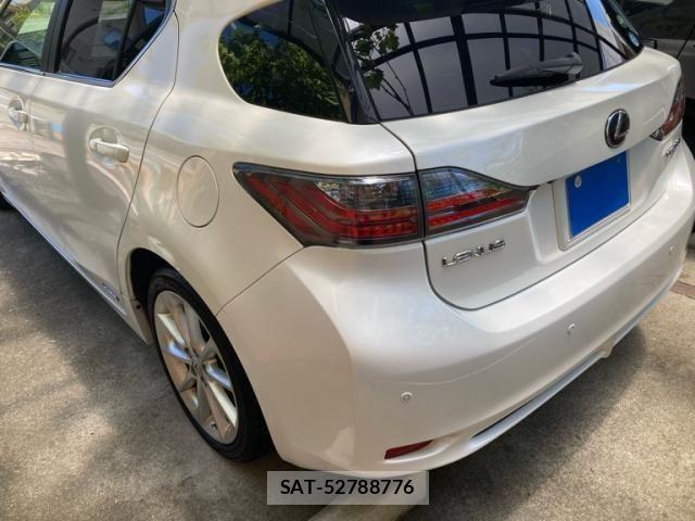 Lexus CT 2012-07 8230598-3