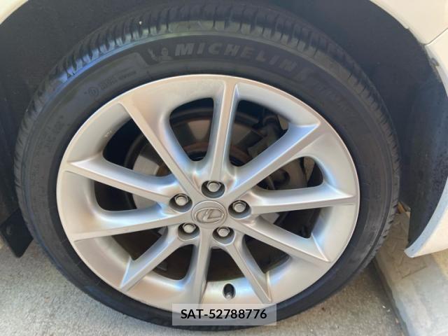 Lexus CT 2012-07 8230598-8