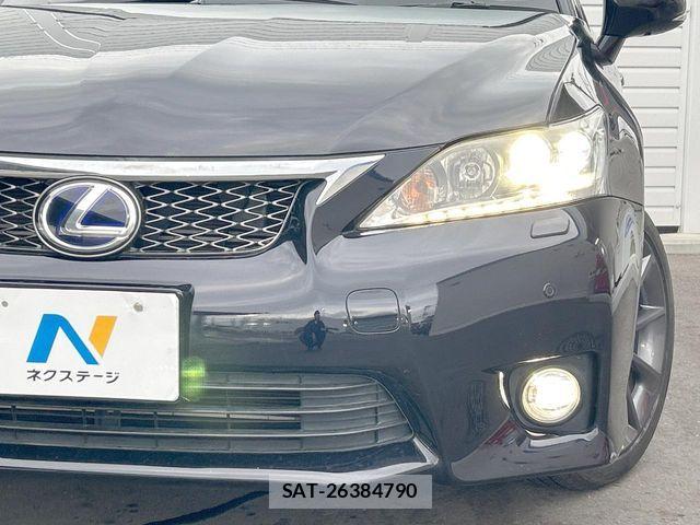 Lexus CT 2011-05 8245694-14