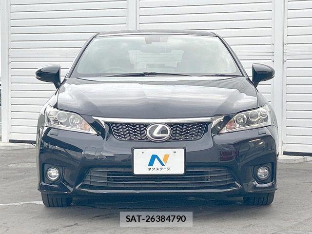 Lexus CT 2011-05 8245694-16