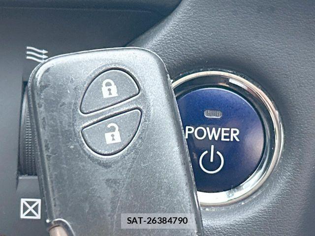 Lexus CT 2011-05 8245694-6