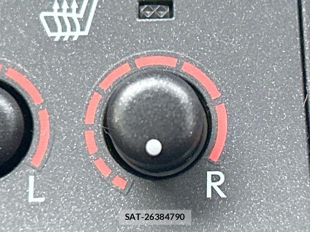 Lexus CT 2011-05 8245694-7