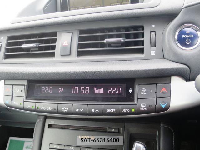 Lexus CT 2011-04 8245693-15