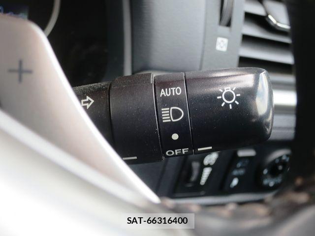 Lexus CT 2011-04 8245693-20