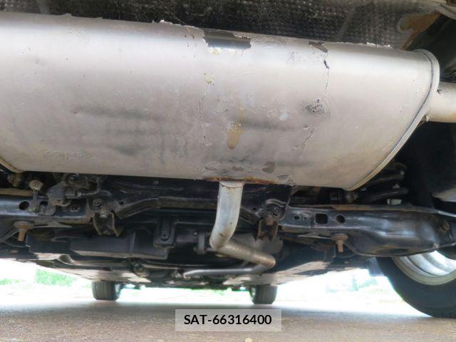 Lexus CT 2011-04 8245693-28