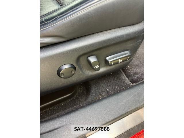 Lexus CT 2011-03 8245695-22