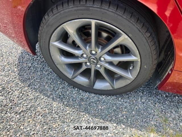 Lexus CT 2011-03 8245695-6