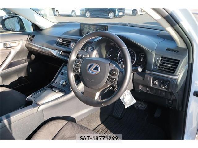 Lexus CT 2018-09 8245692-9