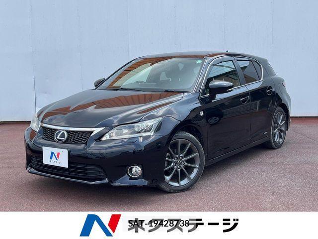 Lexus CT 2011-08 8315155-0