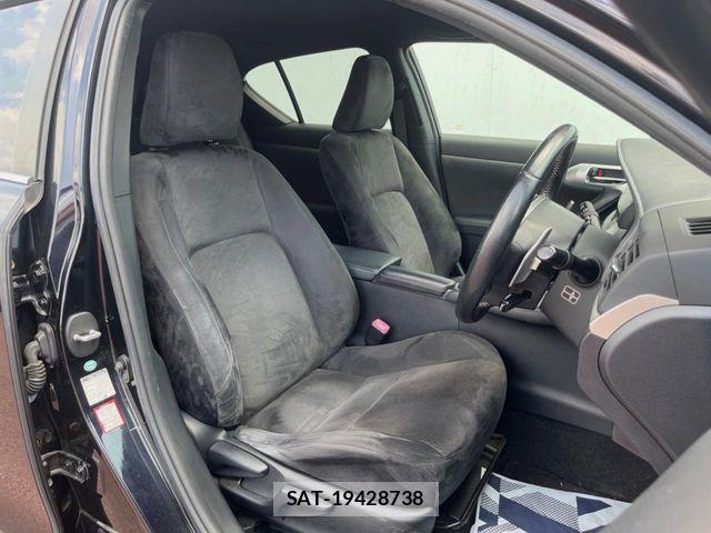 Lexus CT 2011-08 8315155-8