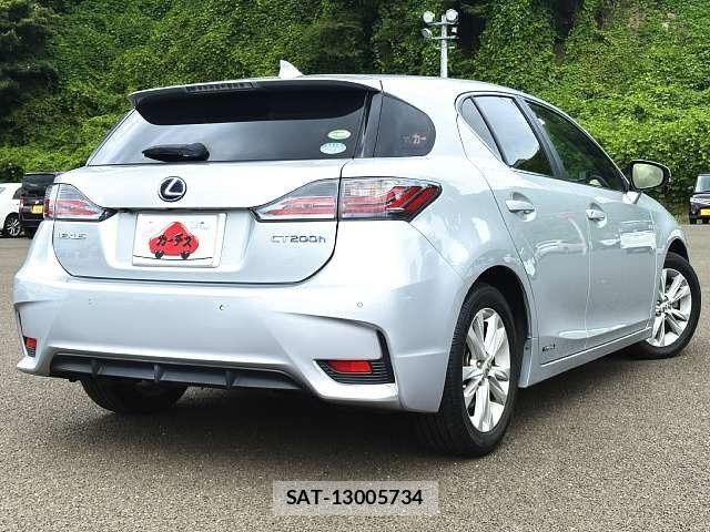 Lexus CT 2015-02 8315153-2