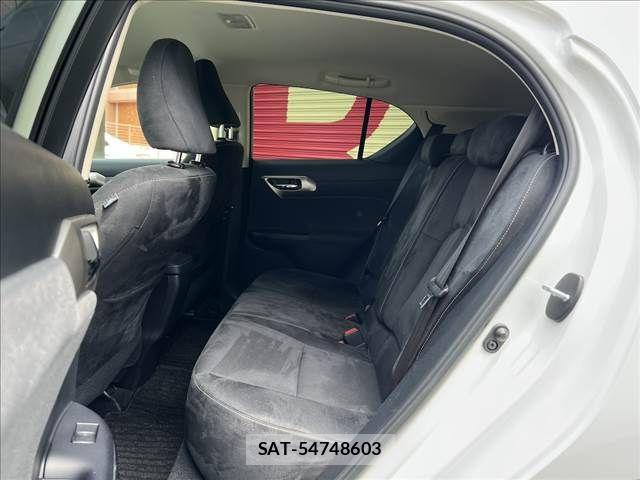 Lexus CT 2019-01 8315152-9