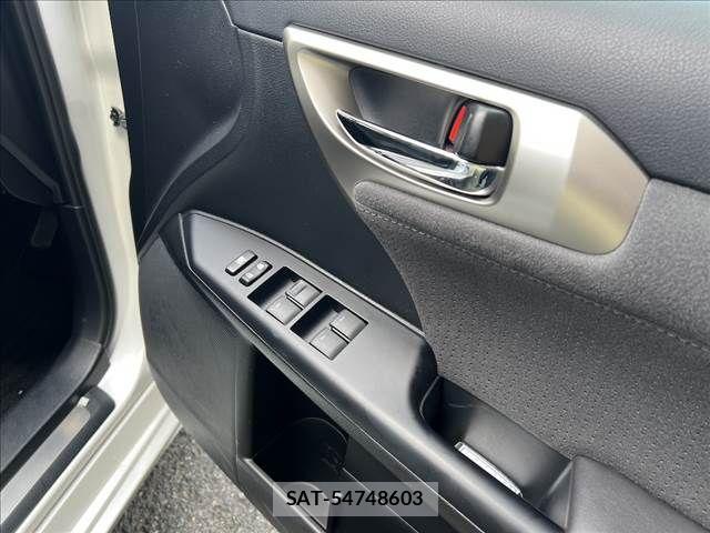 Lexus CT 2019-01 8315152-12