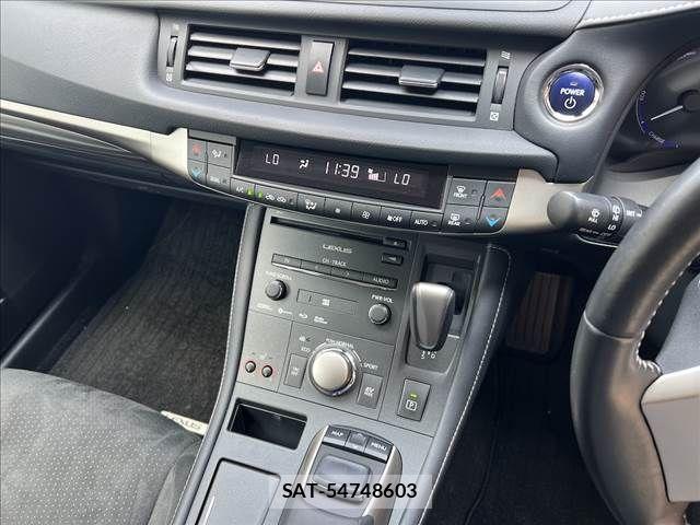 Lexus CT 2019-01 8315152-16