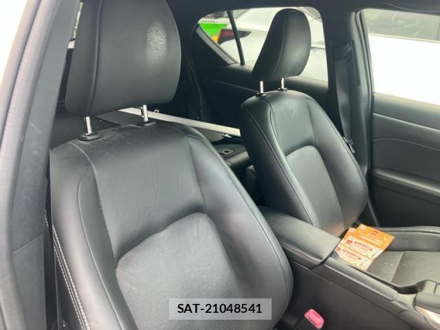 Lexus CT 2014-04 8315156-10