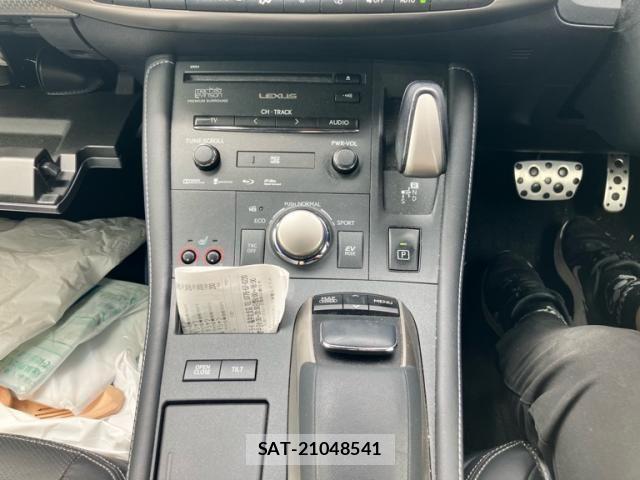 Lexus CT 2014-04 8315156-22