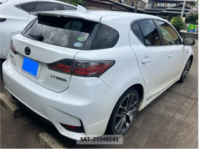 Lexus CT 2014-04 8315156-2