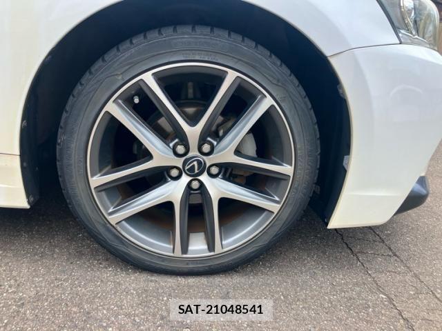 Lexus CT 2014-04 8315156-4