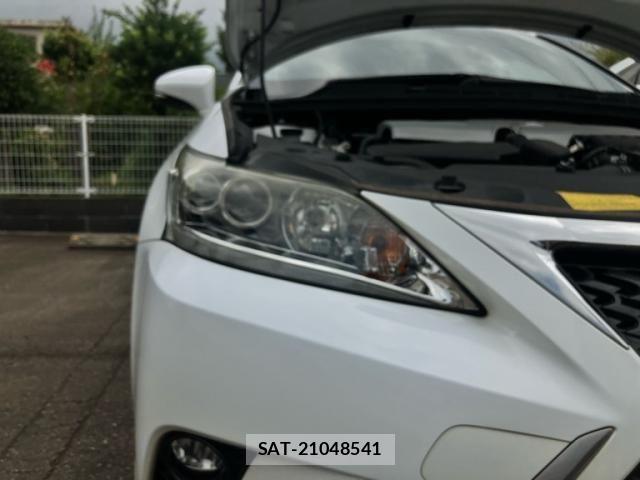 Lexus CT 2014-04 8315156-8