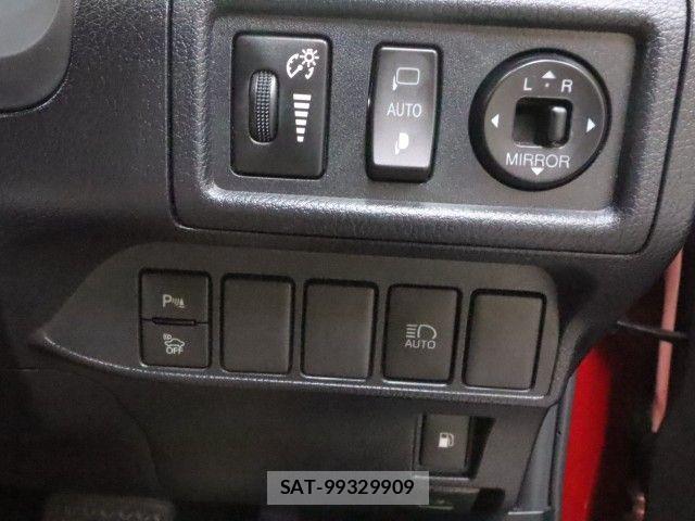 Lexus CT 2017-09 8336526-27