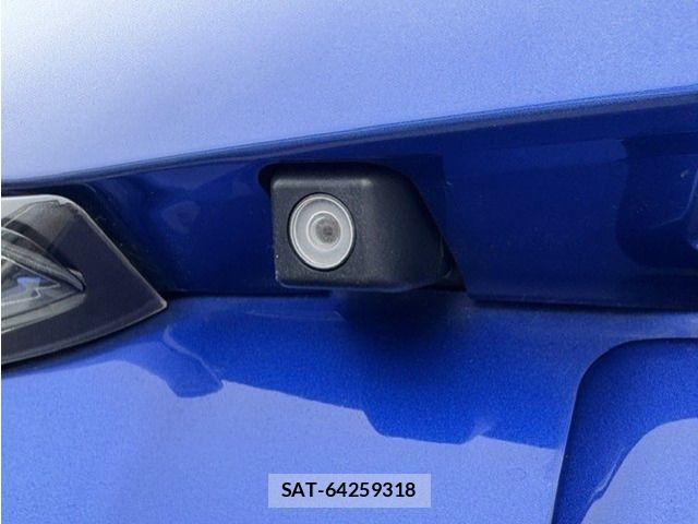 Lexus CT 2011-08 8336525-13