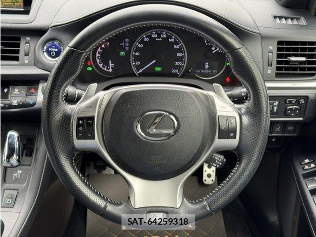 Lexus CT 2011-08 8336525-19