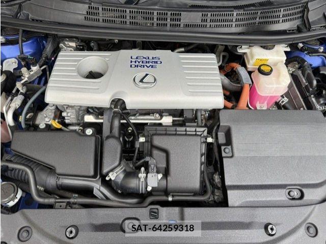 Lexus CT 2011-08 8336525-3