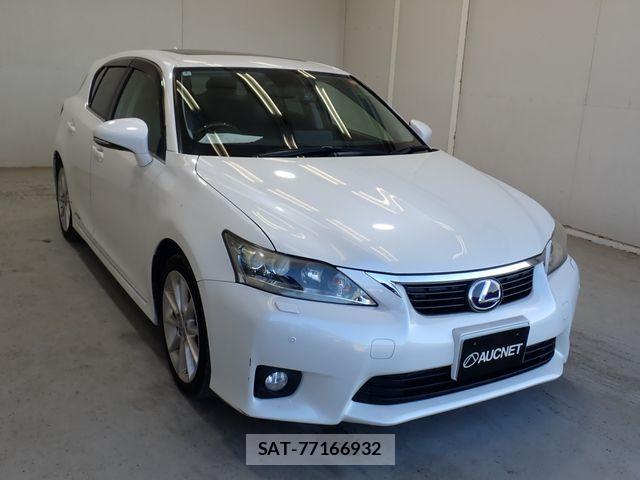 Lexus CT 2012-04 8354832-3