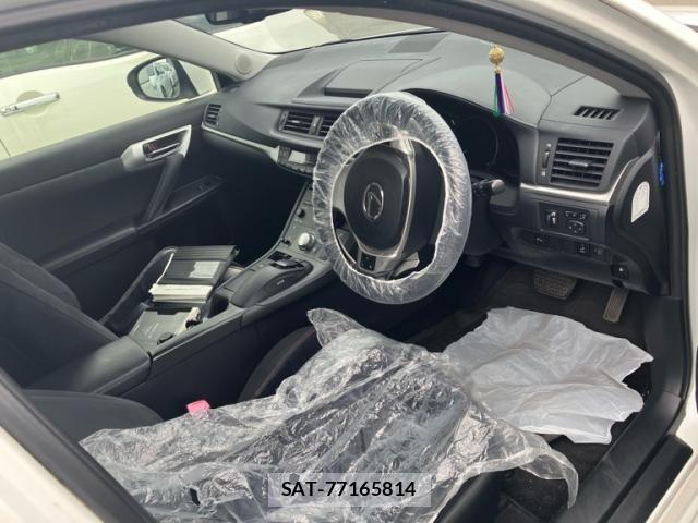 Lexus CT 2013-09 8366693-14
