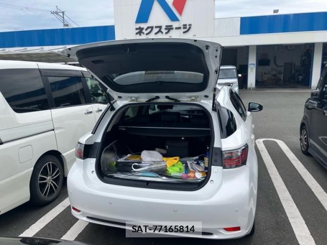 Lexus CT 2013-09 8366693-6