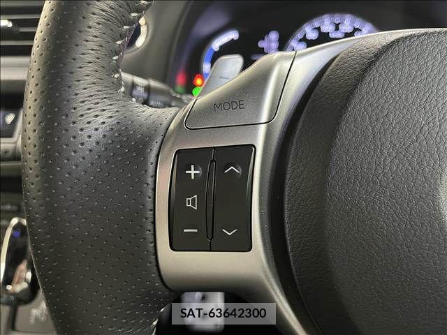 Lexus CT 2012-02 8366687-17