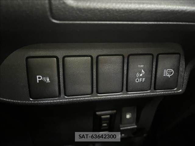 Lexus CT 2012-02 8366687-21