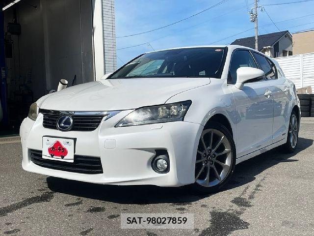 Lexus CT 2013-08 8366691-0