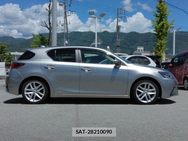 Lexus CT 2018-03 8366689-3