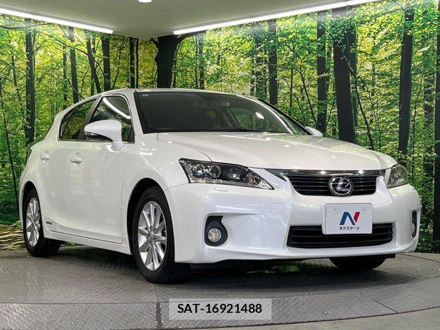 Lexus CT 2012-11 8366692-9