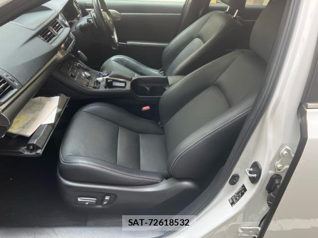 Lexus CT 2018-01 8366690-9