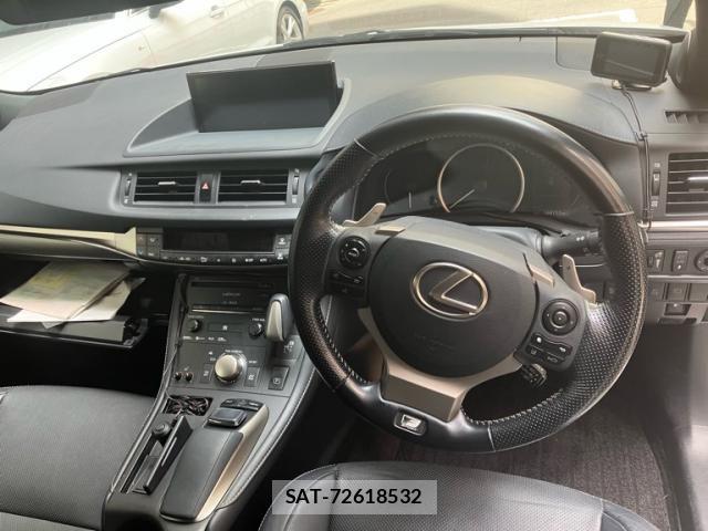 Lexus CT 2018-01 8366690-11