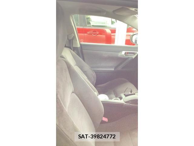 Lexus CT 2011-11 8371792-9