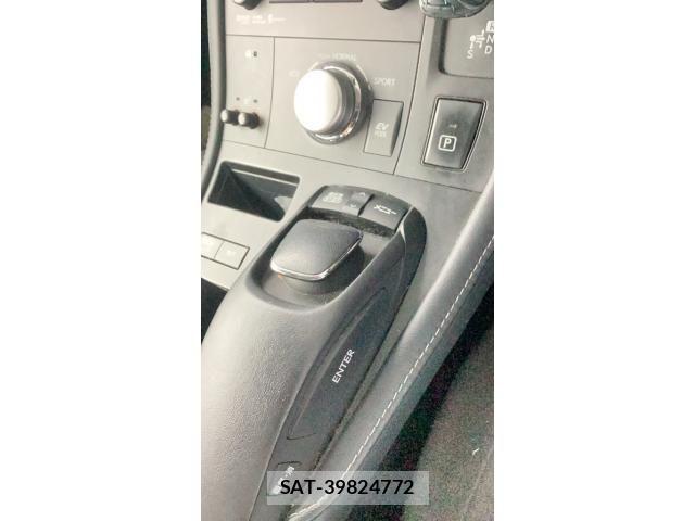 Lexus CT 2011-11 8371792-18