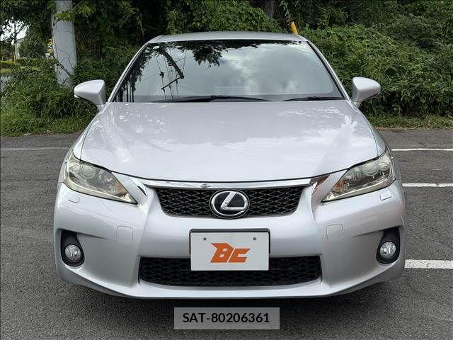 Lexus CT 2011-02 8413256-20