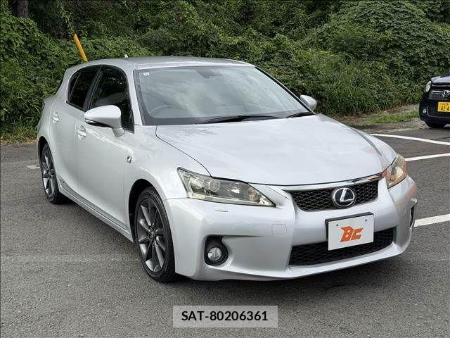 Lexus CT 2011-02 8413256-4