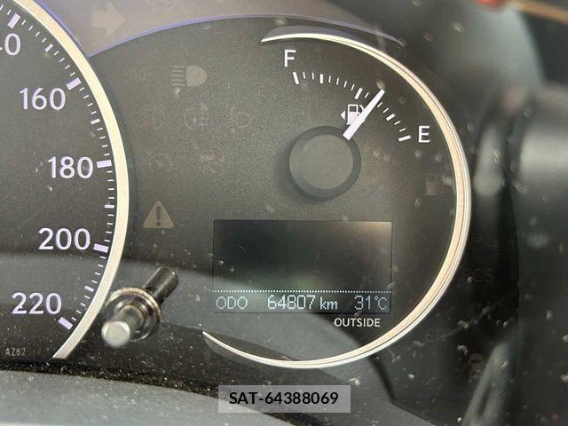 Lexus CT 2013-01 8413255-20