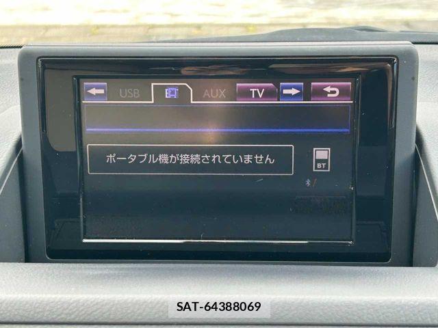Lexus CT 2013-01 8413255-7